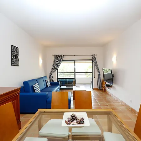 Apartment B39 - Marina Hill *